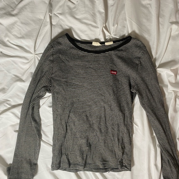 Levi top - Picture 2 of 3